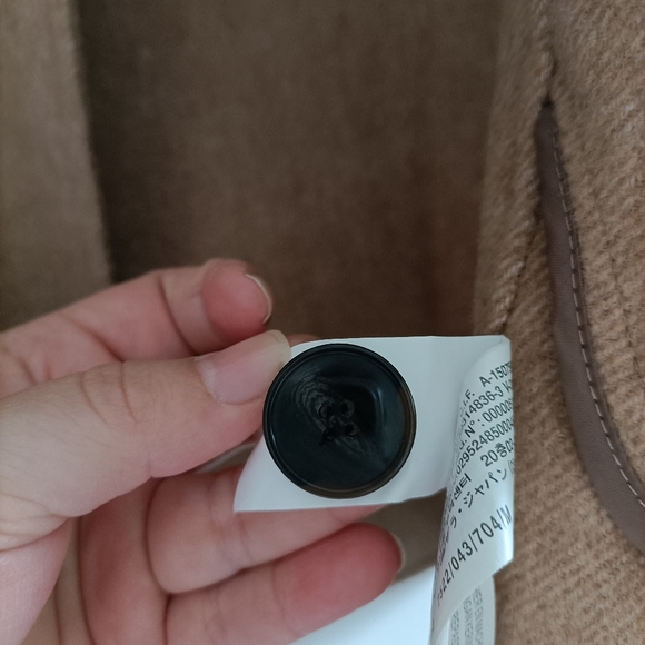 Zara Handmade Wool Blend Cape - Picture 6 of 9